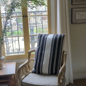 Pottery Barn Black / Cream Awning Striped Dhurrie Lumbar Pillow Cover 20X30